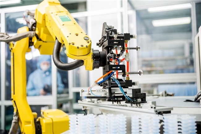 天貓健康探訪海昌品質工廠 揭秘隱形眼鏡行業的中國“高端局”技術開發